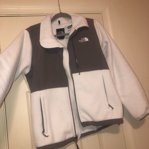 Women’s North face